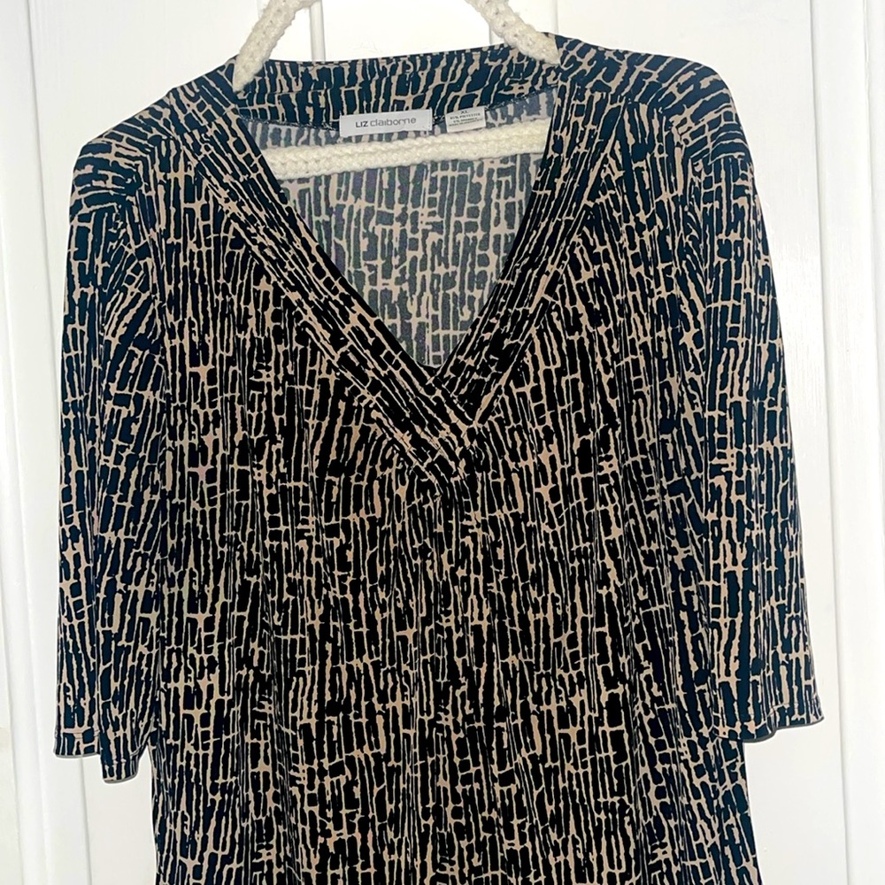 Liz Claiborne awesome top